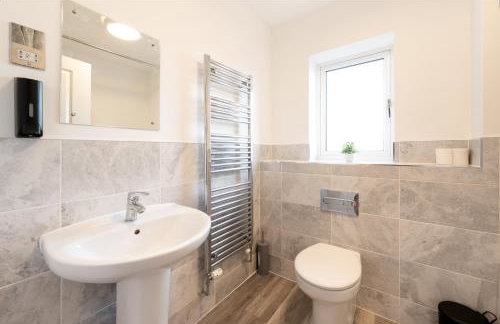 Shinfield Studio Luxury Stay - 2 Parking - Family & Business - Foto 11