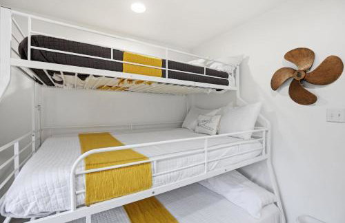 Stylish Hot Tub Retreat with Ping Pong home - Foto 54