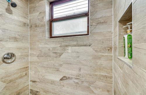 Cozy Keansburg Cottage Walk to Beach and Boardwalk! - Foto 16