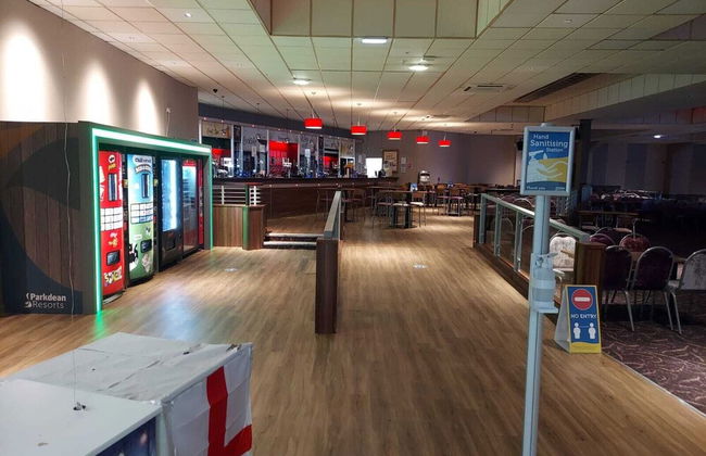 Jonstone Pines Lodge at Cayton Bay Holiday Park - Foto 27