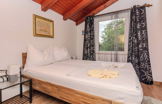 Holiday home Lucic - Photo 21