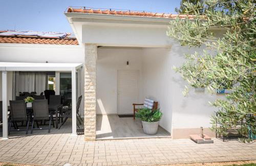 Villa Stella - heated pool, jacuzzi & sauna - Foto 27