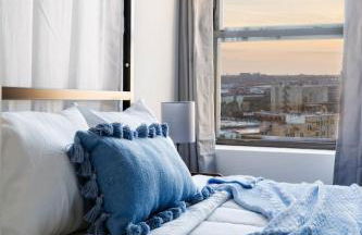 Elegant Stylish Loft Oasis Uptown Rooftop WFH Gym - Photo 8