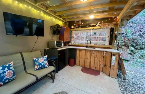 Private Mtn Love Shack w/ fast wifi, BBQ & view - Foto 34