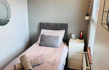 House in Hemingfield, Ideal for Contractors and Long Stays - Foto 9