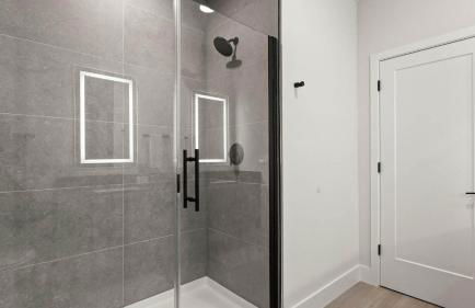 Upstay-Luxury 3BR Home w Private Pool & Games Room - Foto 22