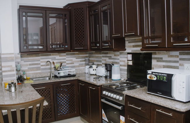 Stunning 2-bed Apartment in Dar es Salaam - Photo 6