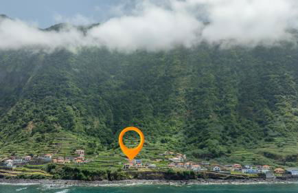 Coastal São Vicente Mountain & Sea View Hideaway with Free Parking - Foto 43