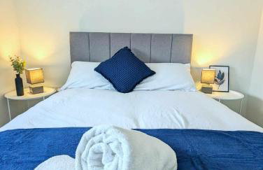 3-Bed, Sleeps 5, 3 Bath, Parking, WiFi - Foto 1