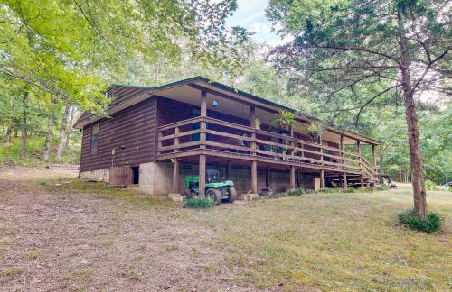 Pet-Friendly Elkins Vacation Rental with Decks! - Foto 25