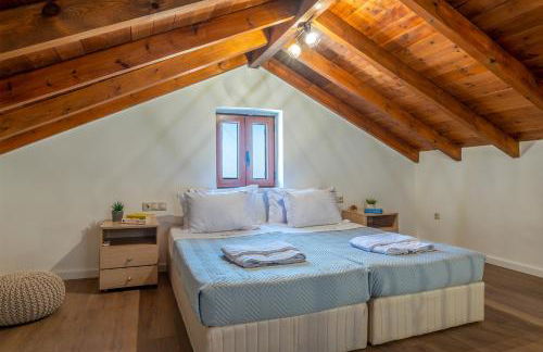 Historic Villa Kassiopi with Panoramic Sea view - Photo 25