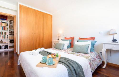 Host Wise - Homely Large Flat - Balcony - Foto 7