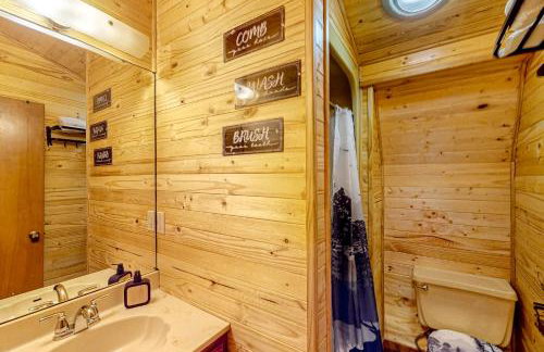 12 Mi to Downtown Hot Tub, Fire Pit Game Room! - Foto 18