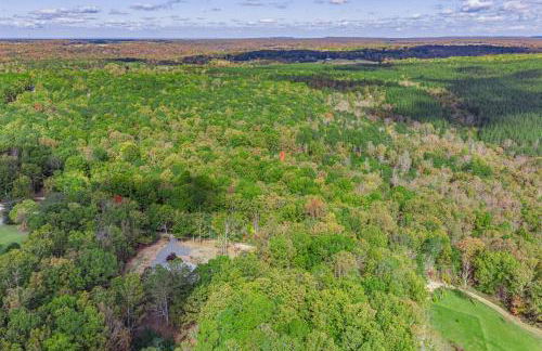 Big Yard Family Getaway - Pets OK - Grill and Hike - Foto 42