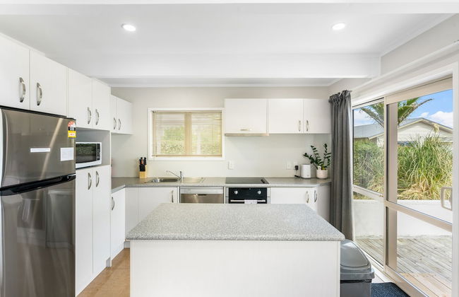 A Home away from Home - Netflix -Parking - Foto 21