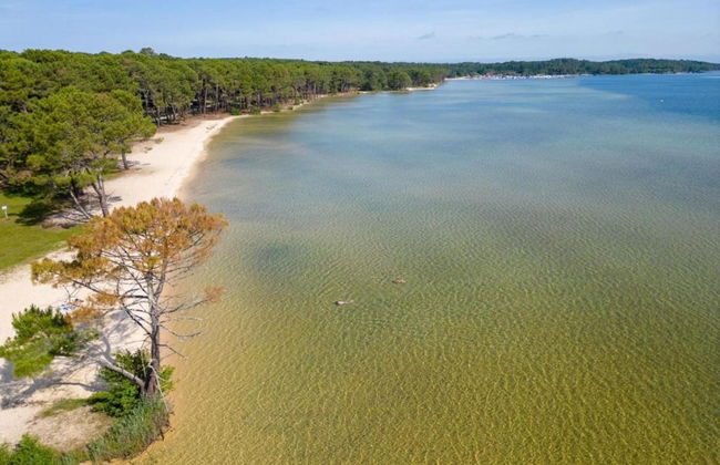 House Near Lake Biscarrosse - Photo 29