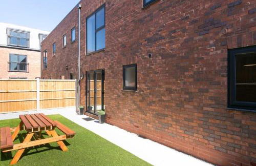 Stunning 2 Bedroom Apartment in Wallasey - Foto 20