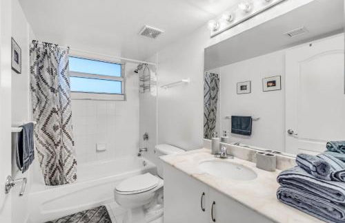 Best views, 2 balconies, 2 bedrooms, pool, gym, parking - Foto 30