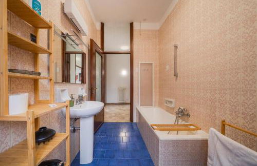 Milano Malpensa 5' - FreePark, Wifi, AC - 3 Suite - Foto 37