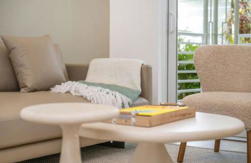 Lux Designer Apt 2BR and 2BA in the Heart of MIA Beach - Foto 15