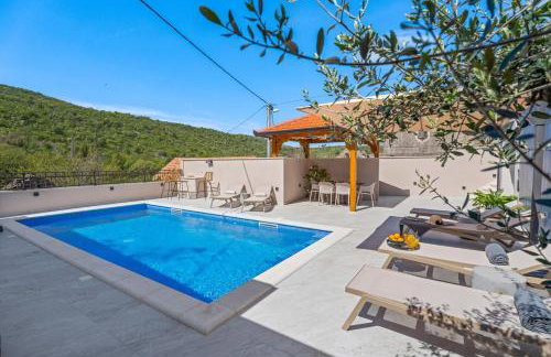 Charming Villa Perina with private heated pool - Photo 6