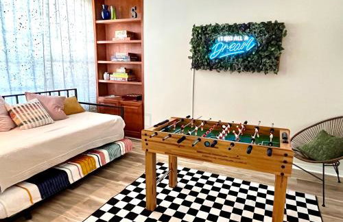 Spacious 5BR Private Home, Private Pool & Salt Water Spa, Minutes from Beaches - Foto 4