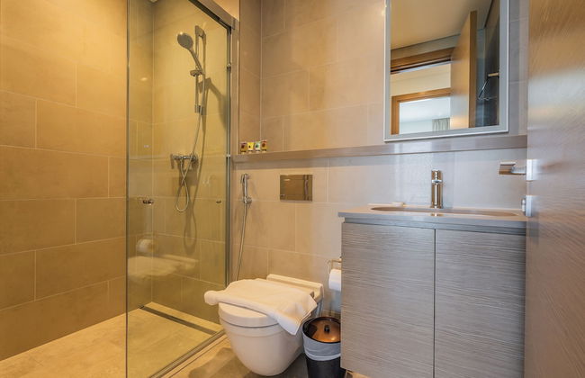 Beautiful Cityscape Views From This Urban Retreat - Foto 25