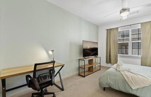 Luxe 3B/2B Getaway - Pool, Gym, Parking, Pet Wash - Foto 16