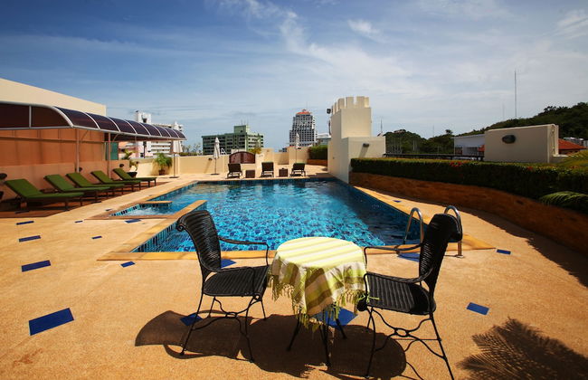 Tara Court Hotel - Photo 41