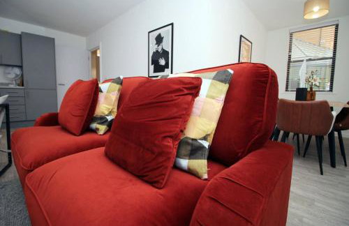 Modern Two BR | Free Parking - Foto 19