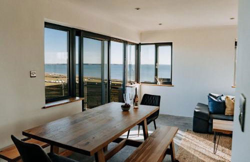 Modern balcony property, Sea views over Newgale - Foto 10