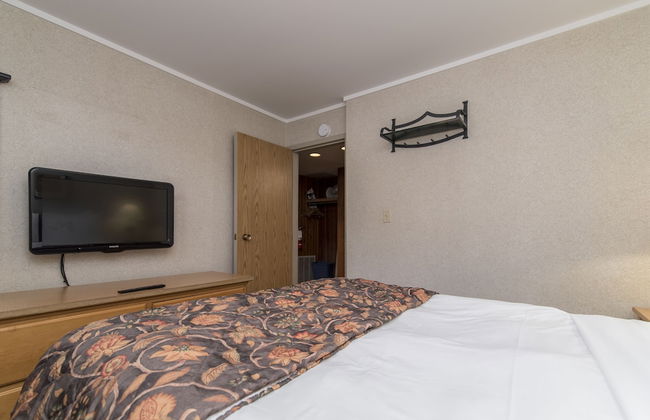 Douglas Fir Resort and Chalets - Photo 4