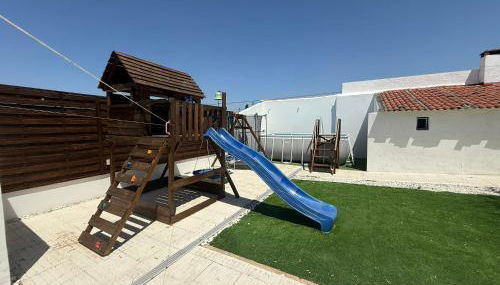 Santinho House - com carregador de carros eléctricos - Photo 3