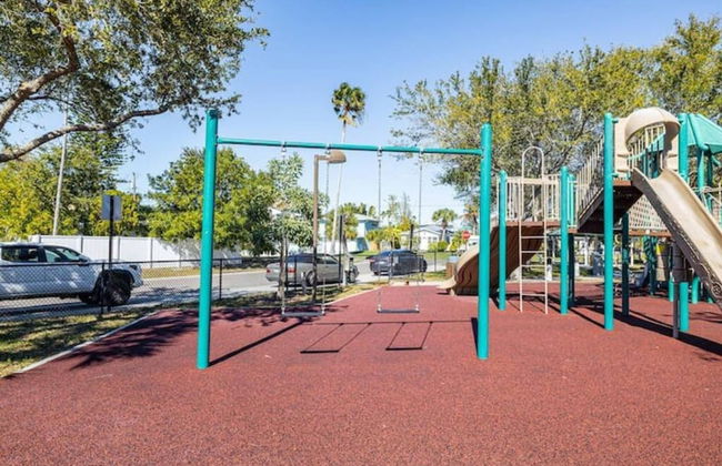 Steps to Beach Heated Pool - Foto 47