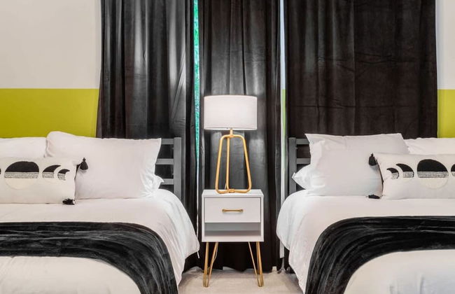 Hot Tub Time Machine Clubhouse DT 6 Min Drive - Photo 28