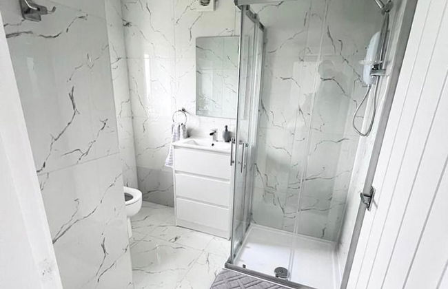 Luxury 2-bed Apartment Lindley Huddersfield - Foto 11