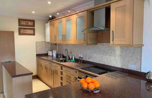 2-Bedroom Cottage with 2 Ensuites - Sleeps 6 Wifi - Foto 11