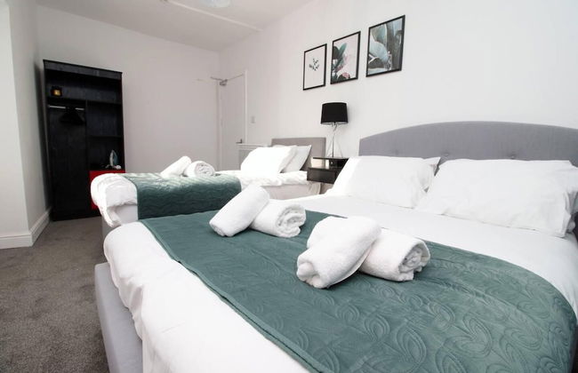 4 Bed Flat - Sleeps 4 - Parking - Wifi - Foto 4