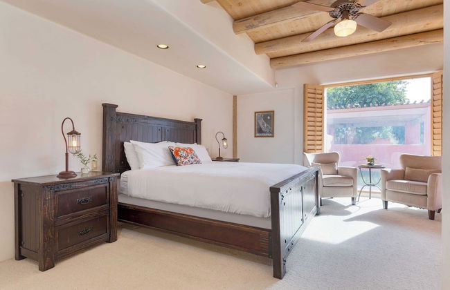 The Pond Estate by Avantstay Maximalist Designer Compound w/ 2 Casitas, Indoor + Outdoor Pools, Tennis Court, & Gorgeous Mountain Views 12k Sqft - Foto 57