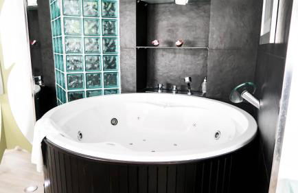 Black and White Suitte "Marques" - Foto 23