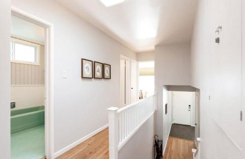 Mid-Century Modern Home in Daly City - Photo 10