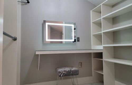 Lakeview New Orleans Gem 3 bedroom home with pool - Foto 9