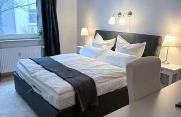 Modern City apt. -with 2 TV, Netflix and work desk - Foto 9