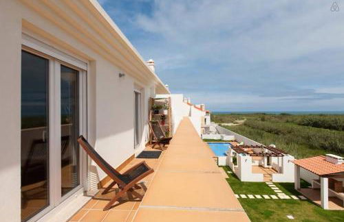 Casa Baleia - Praia e Piscina - 10 pessoas - Foto 1