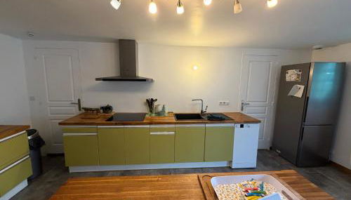 Maison renovee en pierres séjour spacieux avec jardin et terrasse aménagée près Omaha beach & Bayeux à 5mn de la mer tous commerces - Foto 4