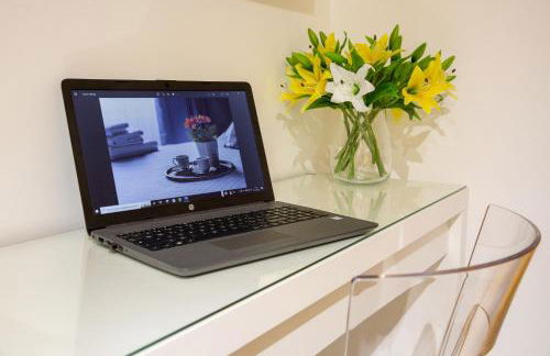 Rent Apartment - Stylish House Free WiFi-Parking-Airport - Photo 22