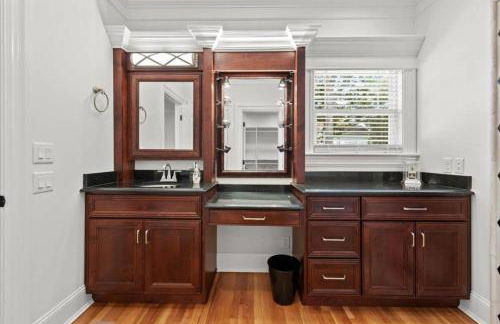 Luxury Retreat in Red Bank TN - Foto 29