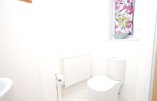 Cozy Place in Salford, Sleeps 8, 4 Bedroom, 5 Beds - Foto 11