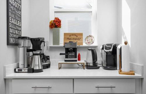 Modern 5 BR -Cul-de-sac -Hot Tub -Ping Pong - Foto 14