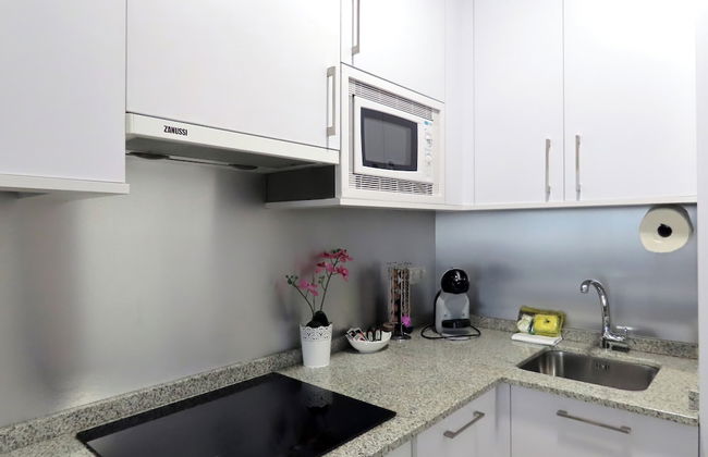 BOLBORETA APARTMENTS BY COMO EN CASA - Photo 31